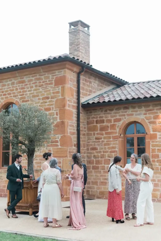Mariage dans un château du Beaujolais